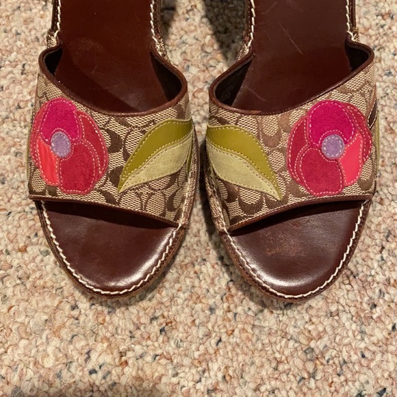 Coach Heels - Picture 4 of 5